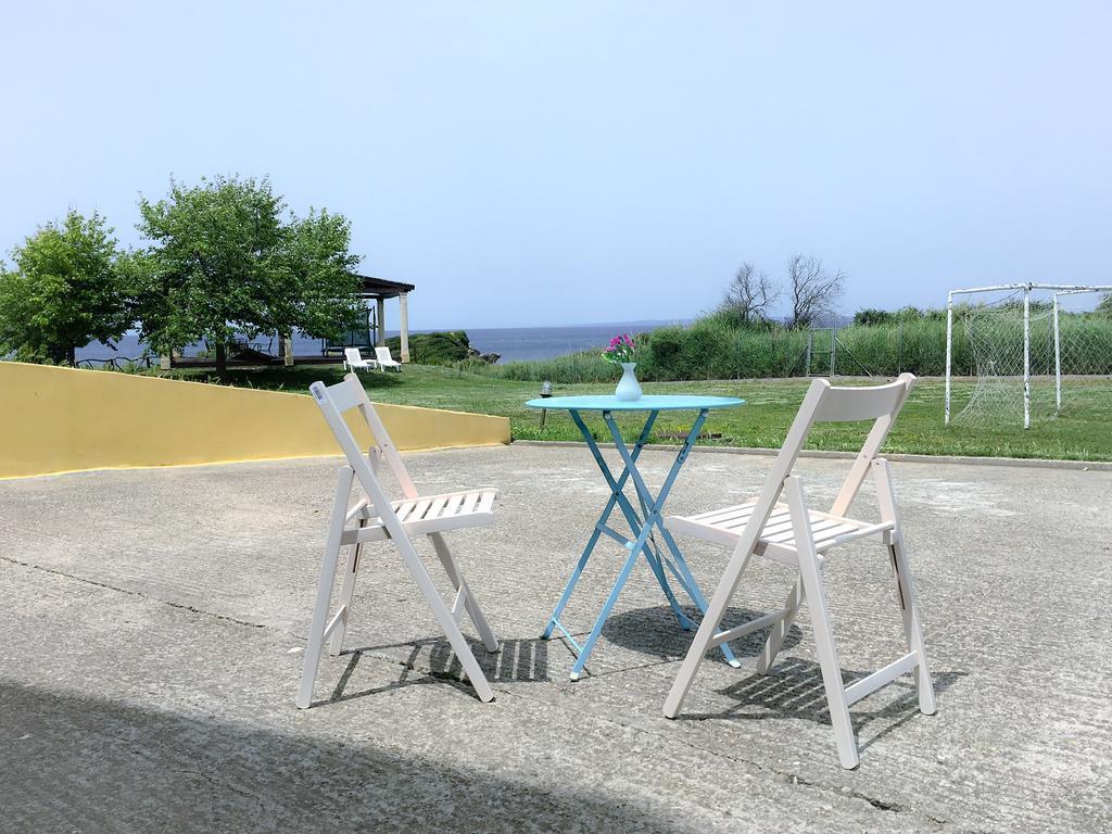 Sea Breeze Ena Lägenhet Korakokhórion Exteriör bild